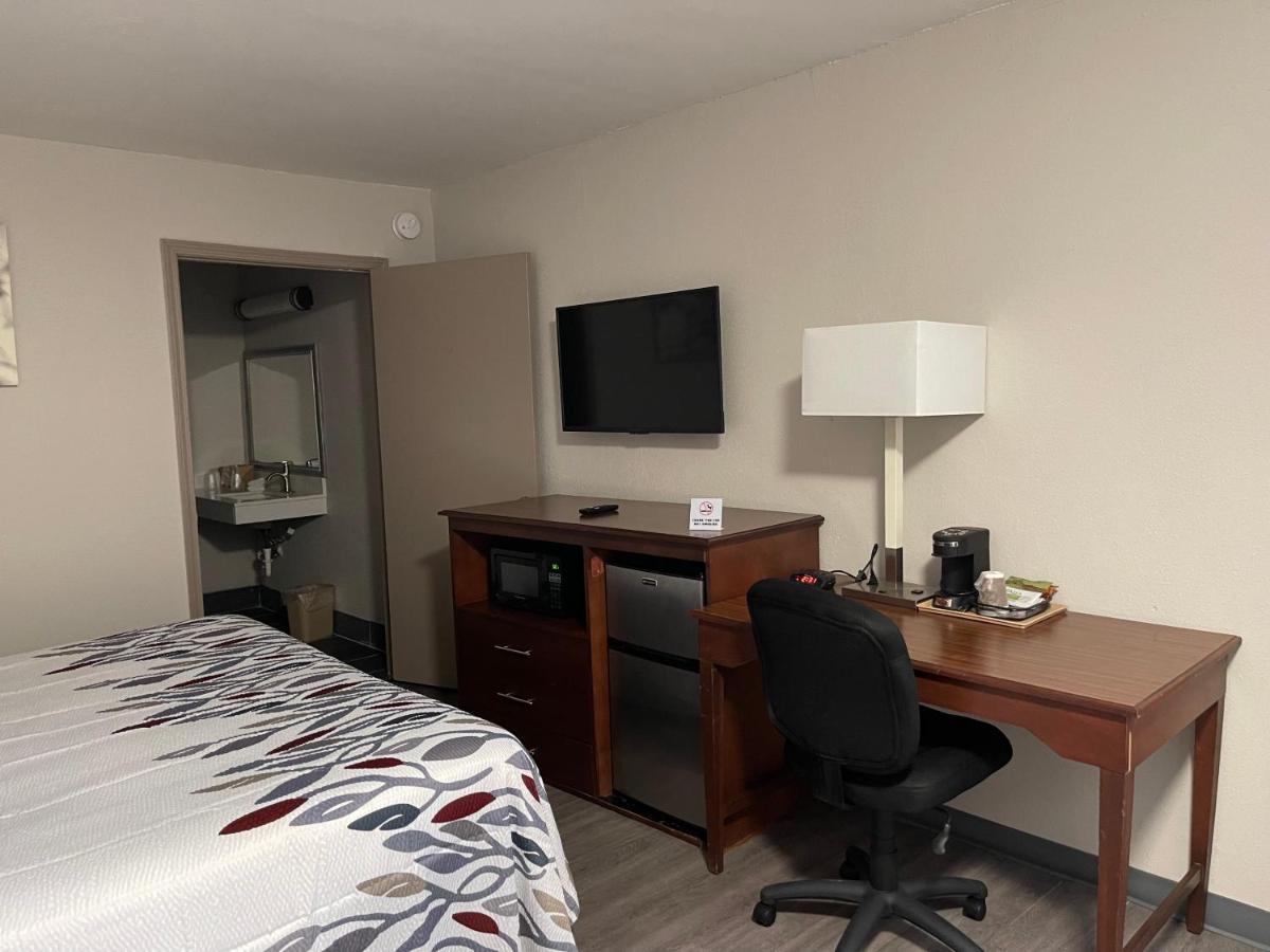 Red Roof Inn Лаграндж Экстерьер фото